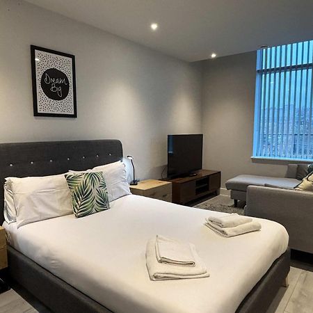 Modern Studio In Bracknell With Free Parking المظهر الخارجي الصورة