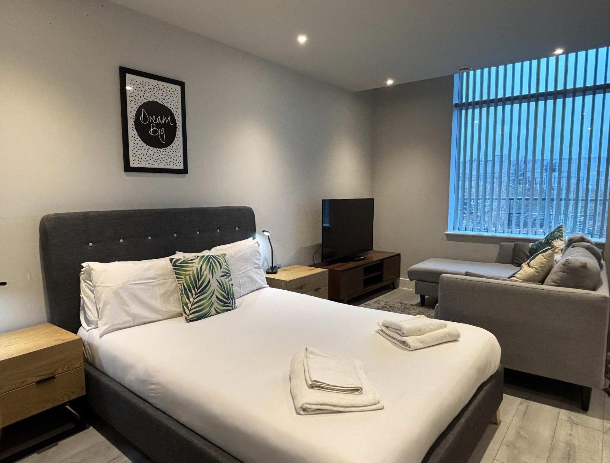 Modern Studio In Bracknell With Free Parking المظهر الخارجي الصورة